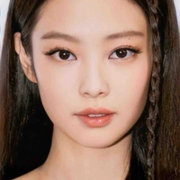 Kim Jennie-em