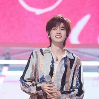 Tống Á Hiên