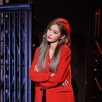 Vương Dịch "cô"