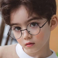 Lê Hoàng Nguyên-Còn nhỏ