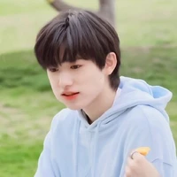 Tống Á Hiên ( em )