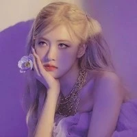 Rosé ( tiểu thư)