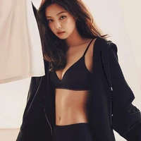 Kim Jennie (em)