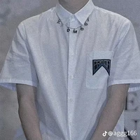 Vương Nhất Bác.