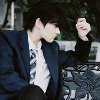 Lưu Hoàng Bạch Dương | @Aries