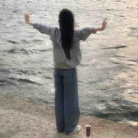 ⧼Gấu con ngồi ngắm ngôi sao nhỏ⧽