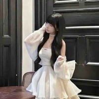 Mạnh Yến Nhi( em gái ck cũ)