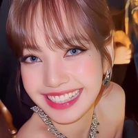 Lalisa Manobal ( nàng )