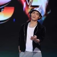 Mai Việt