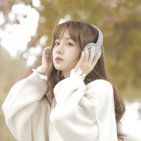 Phụng Ngọc Nhi( Egái nuôi cô)