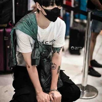 Phạm Thừa Thừa(范丞丞-Adam)
