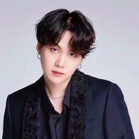 Min Yoongi (Suga)