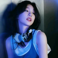 con tg iu Từ Mộng Khiết