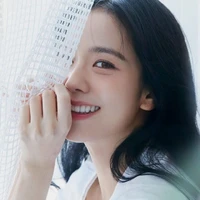 Kim Jisoo( Y)