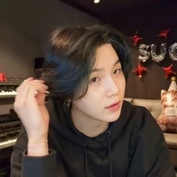 min yoongi ( hắn)