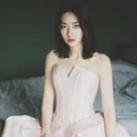 Vương Nhược San/bạn thân nu9