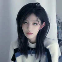 Vương Dịch - cô