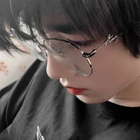 Rusia là pà tác giả:33