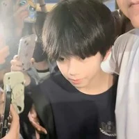 Trương Hàm Thụy(y)