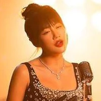 Văn Mai Hương