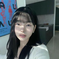 Jung HwaYoung