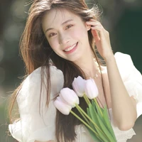 Bạch Uyển Đình - em kế nu9/bff nu8