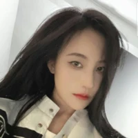 Tằng Ngải Giai_chị
