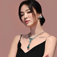 Hồ Phi Ý_mẹ nu9