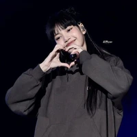 lalisa manobanl (cô)