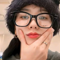 Kim Jisoo [Chị-Bạn Thân Cô]