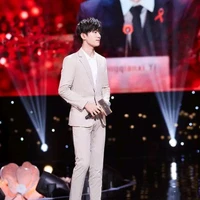 Dịch dương thiên tỉ ( anh)