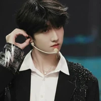 Đồng Vũ Khôn/Tong Yukun