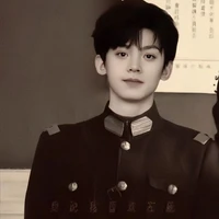 Tả Hàng _Nguyên Soái_ hắn