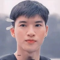 bé  híu (ở với anh Thanh )