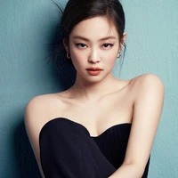 kim jennie "em"