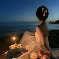 Minh Thư_emily-mẹ cô