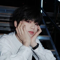 Trương Hàm Thụy(y)