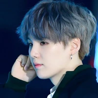 Min Yoongi( hắn)