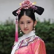 Qua Nhĩ Giai Văn Uyên - Kỳ Tần