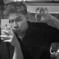 Trung Hiếu-Strange H