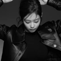 Kim Jennie (25)(red)