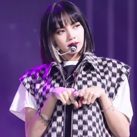 Lalisa Manobal (cô)