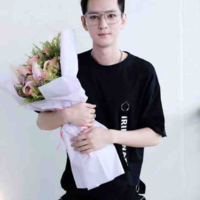 Thẩm Triết-Grunt 