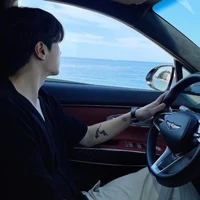 Dương Khôi Nguyên ( Anh Cả cô)