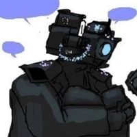 Titan cameraman/wilot