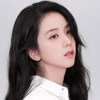 Jisoo - Cô