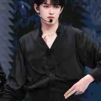 Trương Cực(18 tuổi)