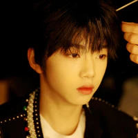 Trương Hàm Thụy_y