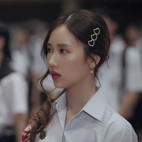 Irin Jaratpun (Claire)