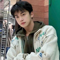 Vương Khải Lâm - bạn thân na9 